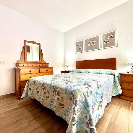 Urb. Palmeras Del Sur Con Piscina * 阿德耶