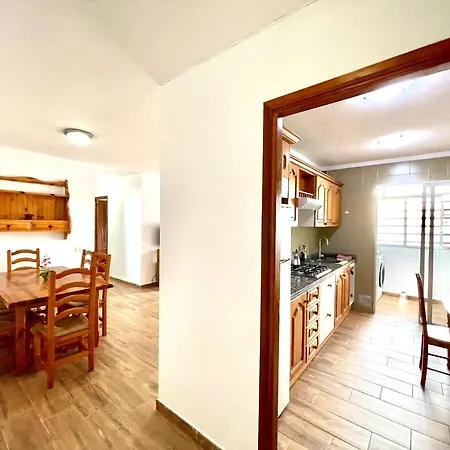 Urb. Palmeras Del Sur Con Piscina *