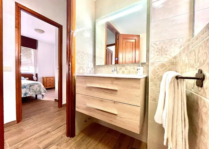 Urb. Palmeras Del Sur Con Piscina Appartement *